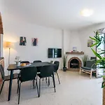 Апартаменты Oasis 16 *